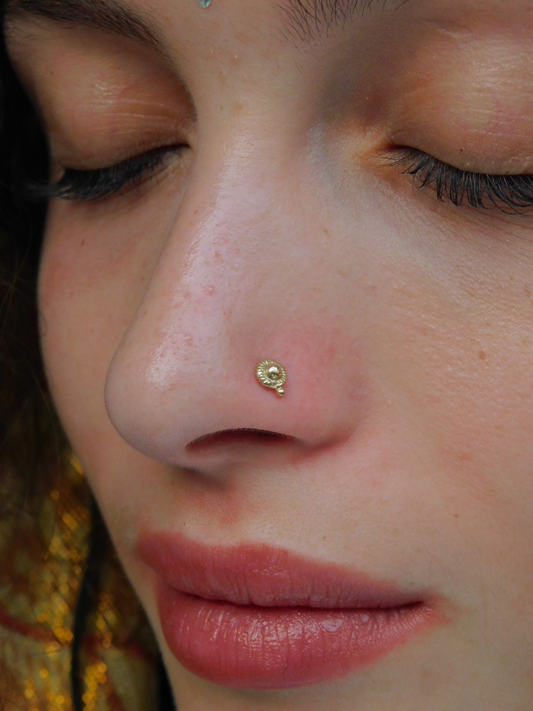 Nose piercing outlet gold stud