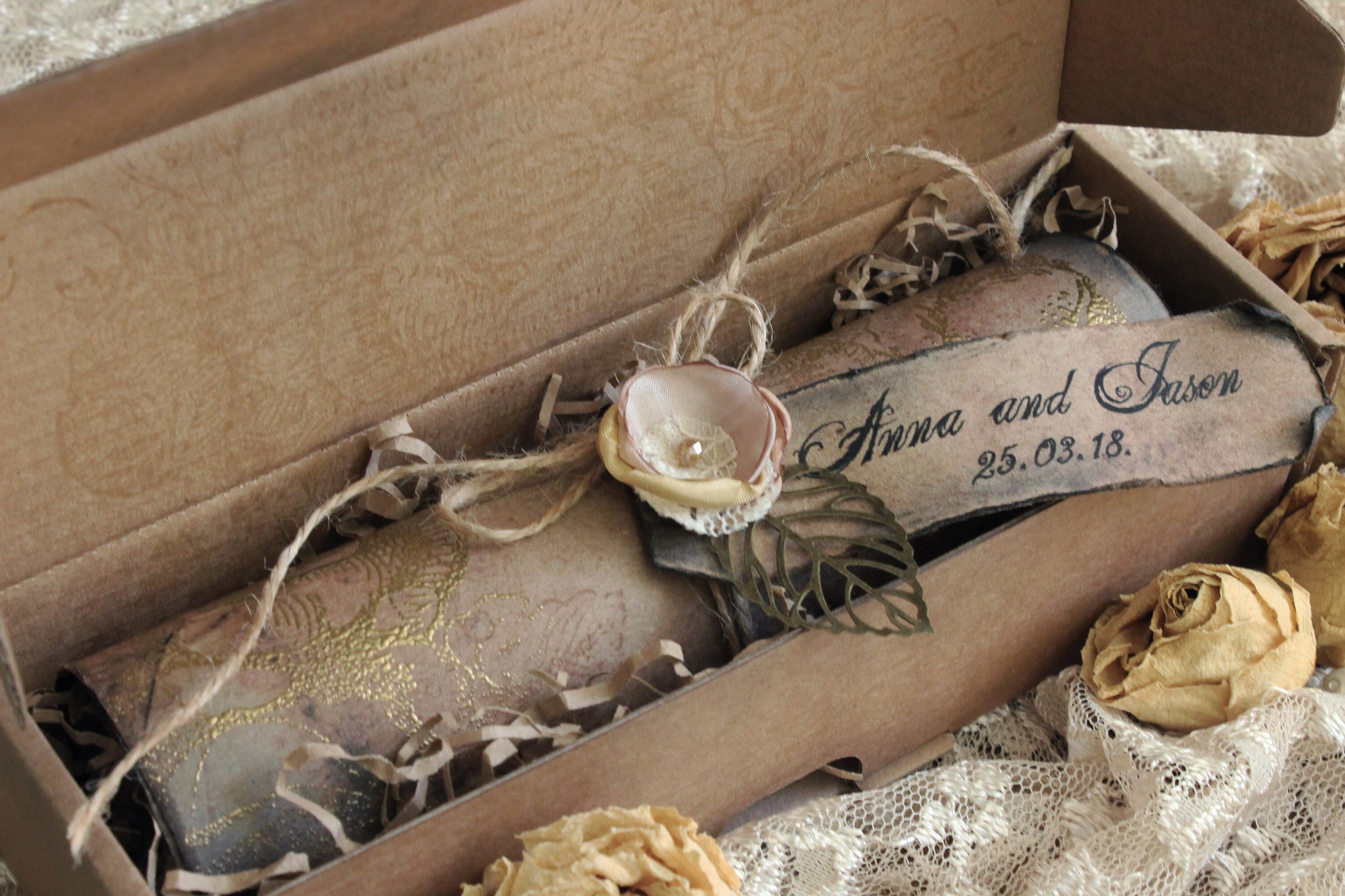 10-100 Gold Rose Scroll Wedding Invitations