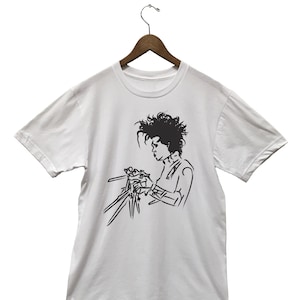 Edward Scissorhands Tshirt - Halloween Shirts - Winona Ryder - Horror Movie Shirt - 80&#39;s Horror Movies