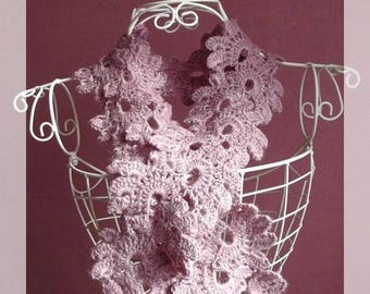 Pink wool flower scarf