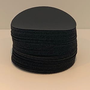 36 All Black Clever Spots Klassenzimmer Platzmarker oder Spielflecken für Kinder Klettverschluss markiert die Stelle - Helle Farben