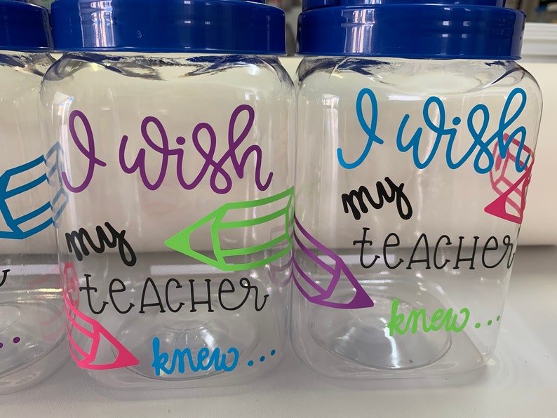 students write their thoughts on a note and place it in the jar for their teacher Classroom jar Personalised I wish my teacher knew...