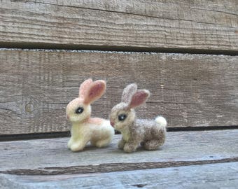 Naaldvilten konijntje Valentijnsminiatuur Minikonijntje Valentijnsdecor Wit konijntje Schattige haas wol konijn paashaas wollen konijntje vakantiekonijntje