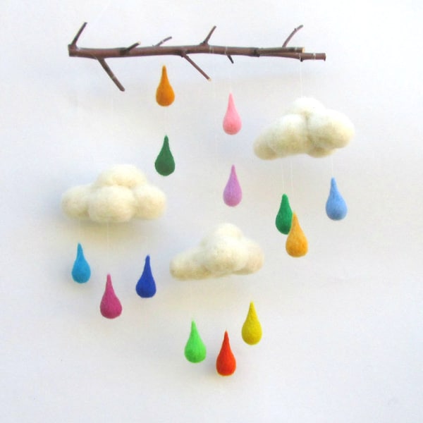 Felt mobile Felt cloud mobile Rainbow mobile Raindrops mobile Baby mobile Colorful accent Nursery decor Rain childrens decor Nursery room