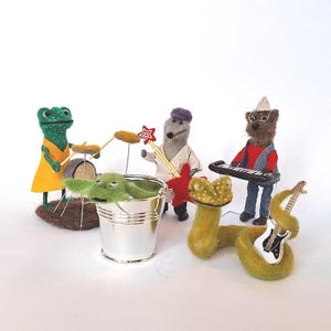 Nightmare Benefit Band Miniature | Needle Felted Jug Band Christmas Decor | Jim Henson Muppet Holiday Fan Art Gift