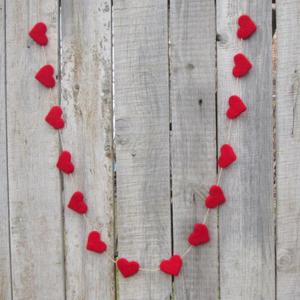 Aiguille Felted coeur Red Heart Garland Valentines coeur guirlande Wool Red Hearts Woolen décor Party Banner Holiday Home Décor Mariage Garland