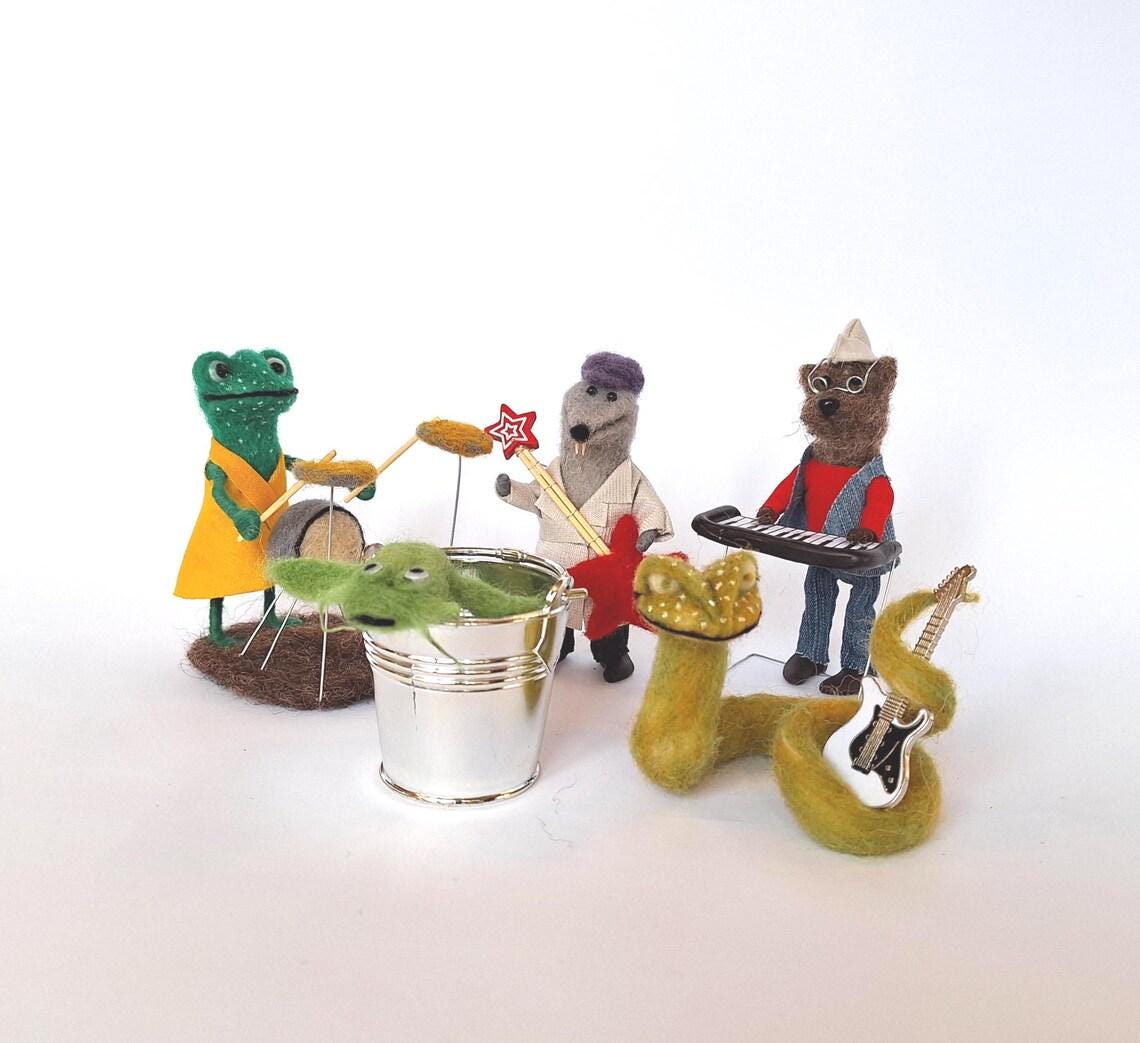 洋楽 Flat Lyne Entertainment Presents Nightmare Benefit Band Miniature | Needle Felted Jug Band