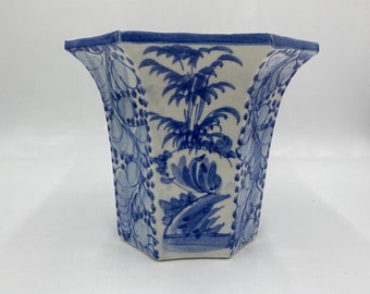 Vintage Chinoiserie Flower Pot - Chinoiserie Flower Pot - Vintage Flower Pot - Blue and White Flower Pot - Blue and White Planter - Planter