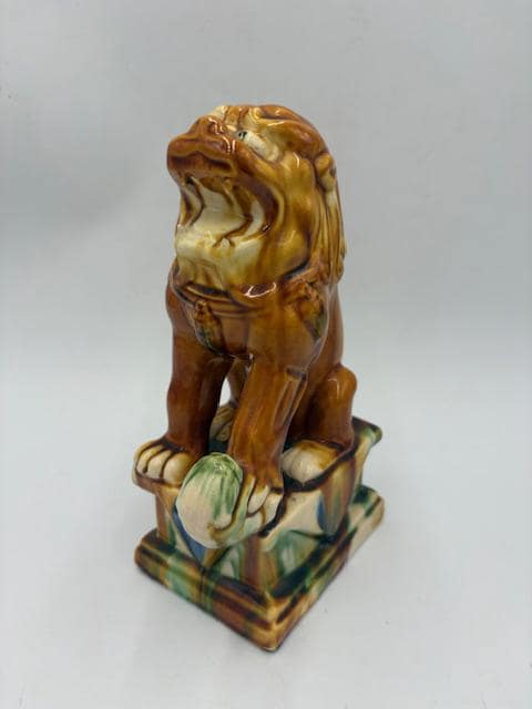 Vintage Chinese Ceramic Guardian Lion Statue Foo Dog Fu Lion