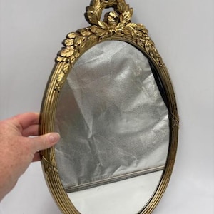 Vintage Wall Mirror - Wall Mirror - Mirror - Vintage Mirror - Gold Wall Mirror - Gold Mirror - Hollywood Regency Mirror - Oval Mirror - MCM