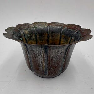 Vintage Scalloped Fluted Copper Metal Cachepot Planter