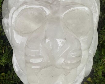 Quartz Lion's Head Hand-carved - Fierce Elegance!