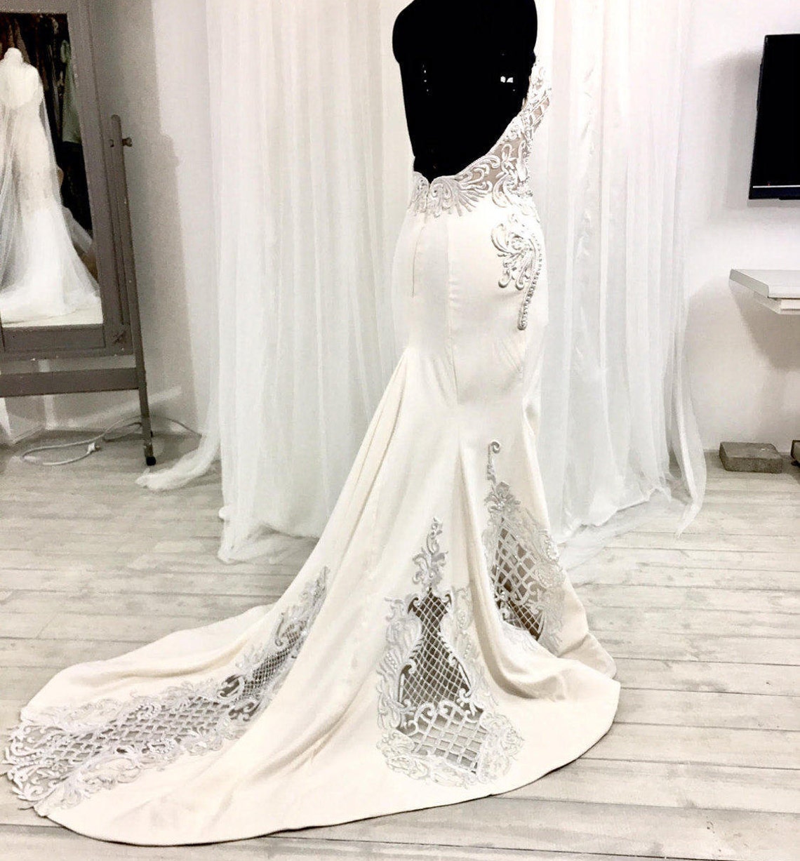 Low Back Wedding Dress Lace Wedding Dress Strapless Wedding Etsy