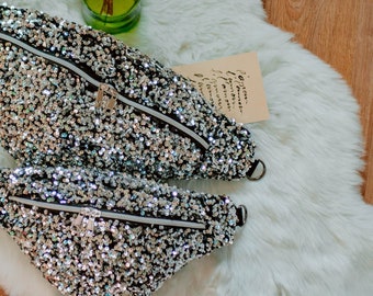 Taille L ou XL //Sac banane sequin argenté // Porté épaule - Taille réglable - zip à l'intérieur - pochette