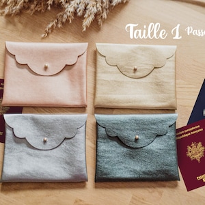 Pochette / portefeuille / passeport imitation cuir - taille L - idée cadeau - Mariage - EVJF - voyage - Anniversaire - Naissance - EVG