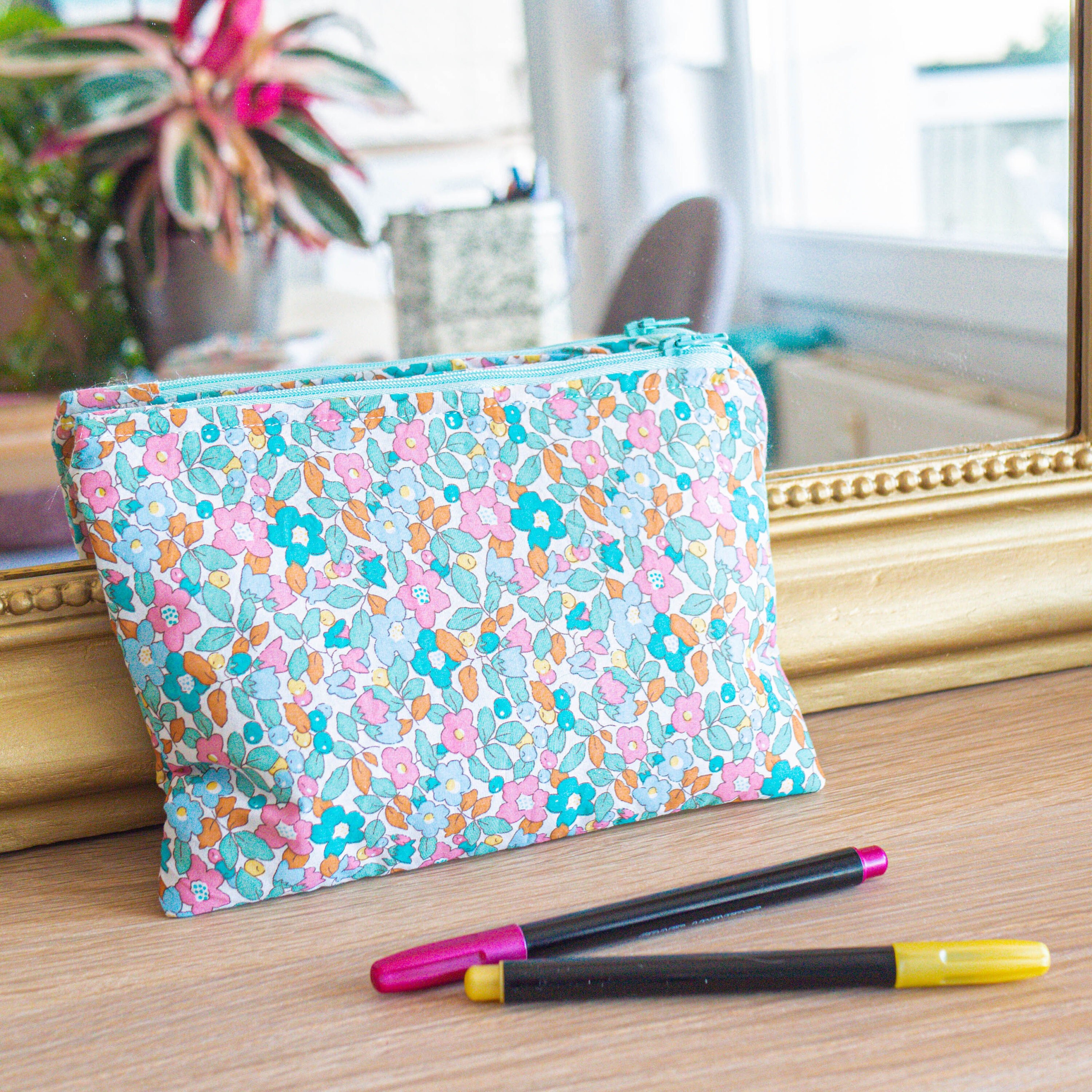 Pochette à Zip Simple. Motif Type Liberty