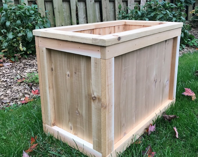 Patio planter/Outdoor planter/Outdoor storage/Pool storage box/Cedar planter box/Planter/Wood planter/Cedar box/Outdoor wood planter