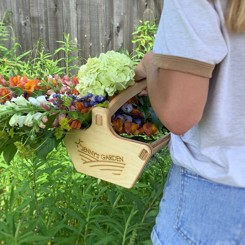 Personalized Harvest Basket, Garden Basket, Gift for Gardener, Vegetable Garden, Homesteader Mom Garden Gift Father's Day Garden Gift image 4
