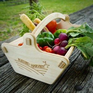 Personalized Harvest Basket, Garden Basket, Gift for Gardener, Vegetable Garden, Homesteader Mom Garden Gift Father's Day Garden Gift image 3