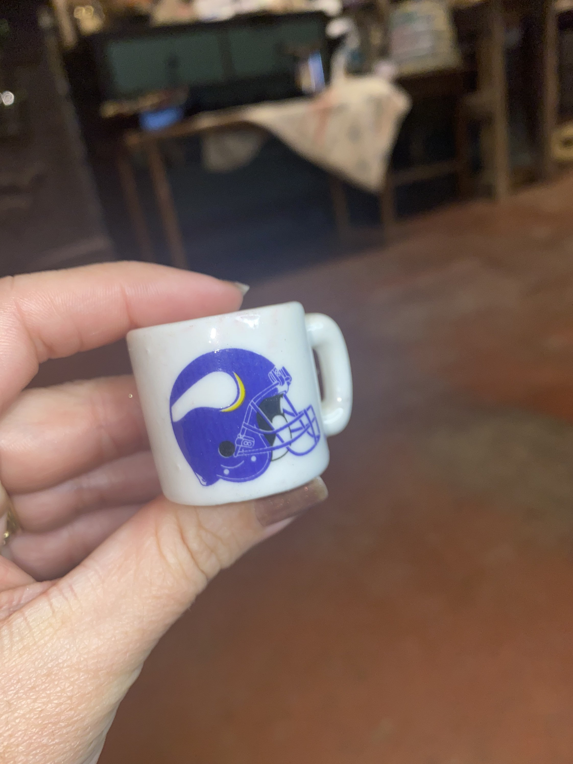 Encore, NFL Mini Mugs