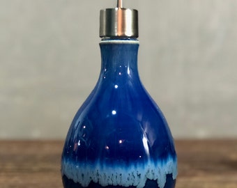 Handthrown Stoneware Soap Lotion Dispenser Pump Snowflake Blue round