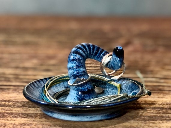 Pottery jewelry holder discount