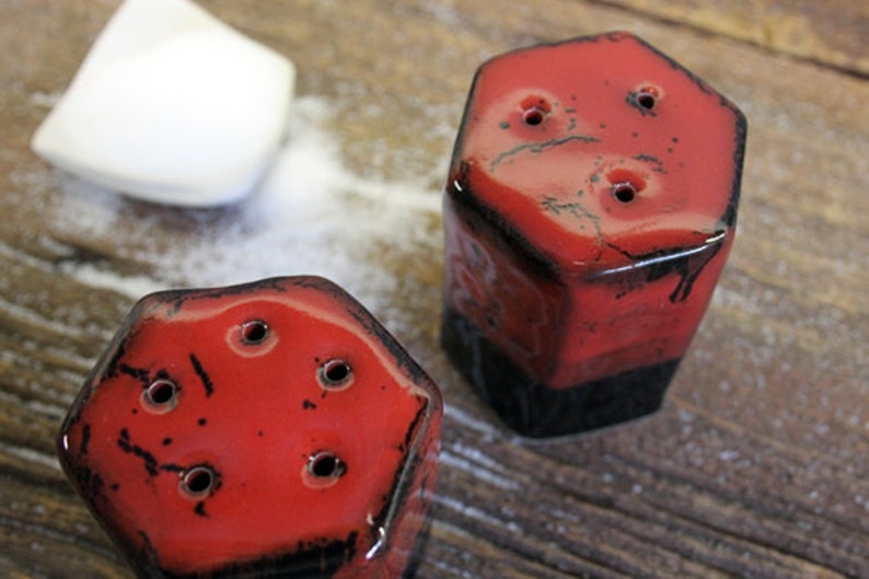 Stoneware Pottery Salt and Pepper Shaker Set Saigon Red Short image 2