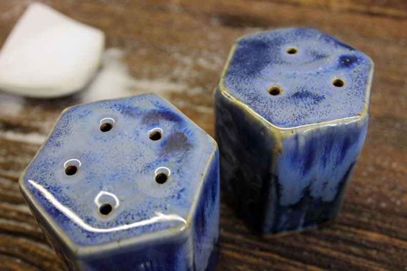Stoneware pottery Salt Pepper Shaker set snowflake blue deep tone short