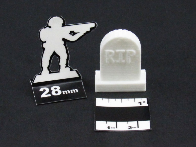 EnderToys Set Di 10 Lapidi In Plastica 3D: Scenario Per Wargame Con Miniature 28mm, Warhammer, D&D, Da Verniciare (RIP Gravestones)