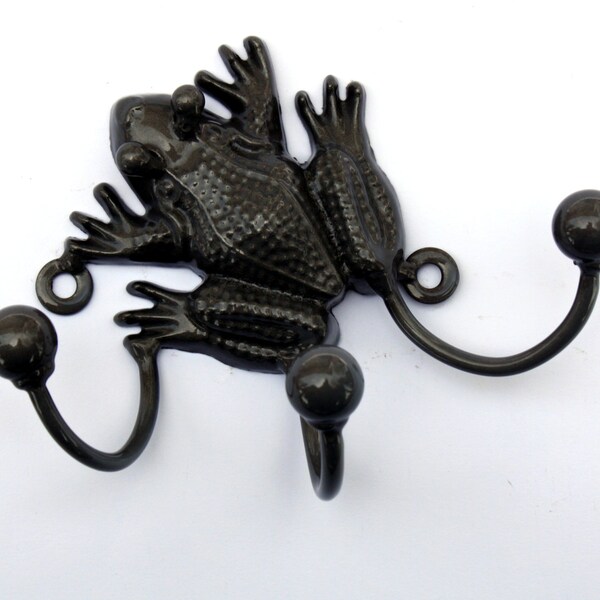 Inexpensive Gift Idea! Wall Art For Office & Home Decor/Décor: Metal Frog Coat Hook With 3 Wrought Iron Hanger Hooks For Keys and Jewelry