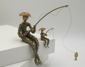 Fisherman figure wire sculpture, fisherman with his son, nice coastal decoration, handmade wire art decor, the perfect gift for dad.