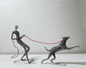 Personalised Man and Dog Sculpture, Pet Gift, Custom Dog Owner Art, Pet and Owner Wire Sculpture for Dog Lovers, Present for Pet Lovers