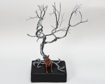 Sitting Wire Sculpture – Copper Figure, Tree Sculpture, Meditation Art (32cm)