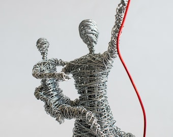 Handmade Wire Mother and Baby Sculpture – Minimalist Art with Red Heart