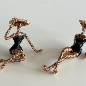 Wire Sculpture, Woman Sculpture, Set of Two Women Figures, Sea Art, Living Room Decor, Gift For Her, Sculpture Art, Interior Coastal Decor