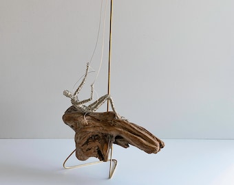 Escultura de velero de madera flotante hecha a mano: decoración costera para el hogar
