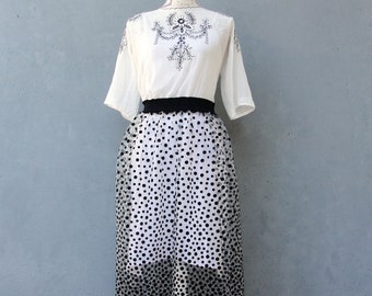 Embroidered Polka dot Dress Hand Embroidered Lace Dress Vintage Embroidery Dots size 6/8 EU size 36/38