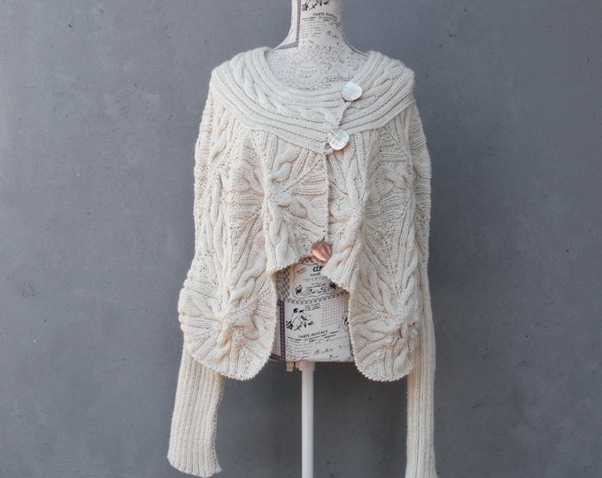 Cream Knitted Bolero Cardigan Knitwear Clothing US Size 14 / 18 EU Size