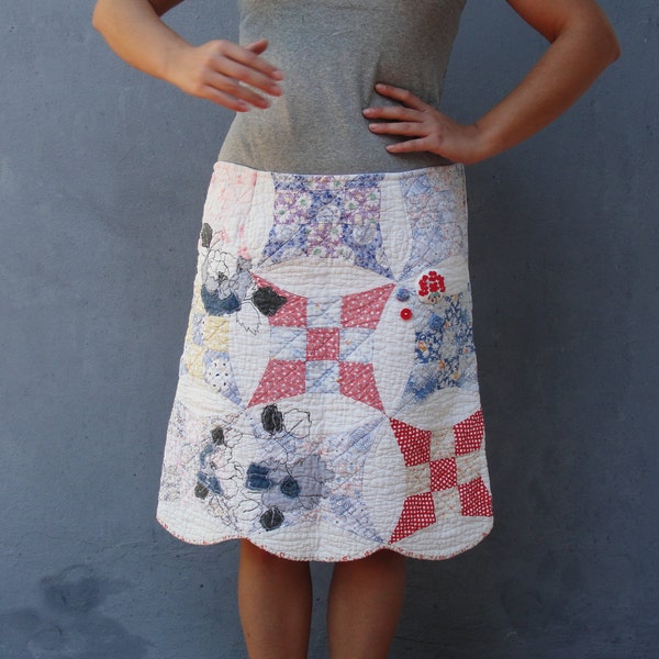 Quilted Embroidered Skirt Vintage Preloved fabric Clothing Embroidery US size 12/14 large EU 42/44