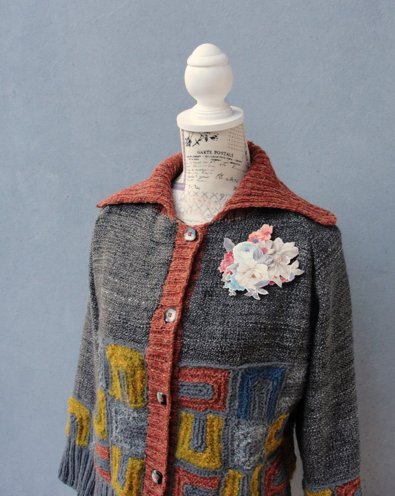 Small Medium Clothing US size 6 8 EU size 36 38 Geometric Knitted Jacket with Floral Brooch Art Deco Cardigan