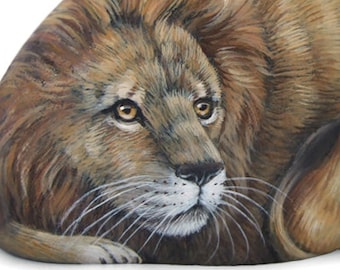 Lion Hand Painted Rock | Stone Art by Roberto Rizzo