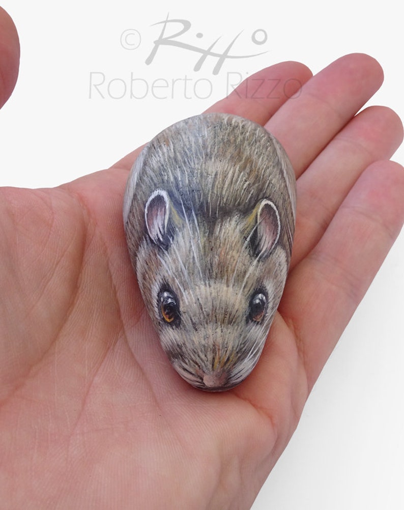 Incredibly Realistic Hand Painted Rock Mouse Stone Art Etsy