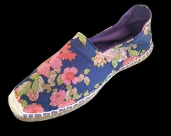 flowers espadrilles / blue and pink  slippers / Catalan espadrilles / flat espadrilles / jute slippers /