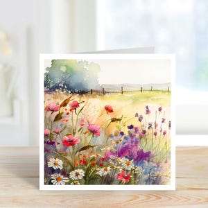 Carte d'anniversaire florale aquarelle, carte vierge de fleurs sauvages, carte d'anniversaire florale, carte de prairie de fleurs sauvages, carte d'anniversaire de fleurs sauvages.
