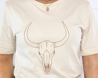 Camisa de cráneo de vaca boho, camisa del salvaje oeste, camisa Howdy, ropa occidental, camiseta gráfica occidental, camisa de vaquera, camisa de cráneo de toro, camisa del suroeste