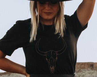 Camisa de cráneo de vaca boho, camisa del salvaje oeste, camisa Howdy, ropa occidental, camiseta gráfica occidental, camisa de vaquera, camisa de cráneo de toro, camisa del suroeste