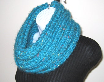 Hand Knit Cowl Neck Scarf, Knitted Scarf, Turquoise Circle scarf, Chunky Scarf, Handmade Scarf, Gift Idea