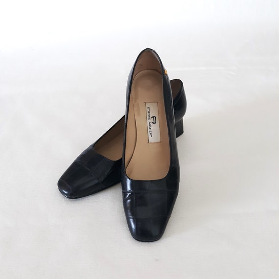 Etienne Aigner Crocodile Pressed Leather Shoes. Vintage  display picture 1