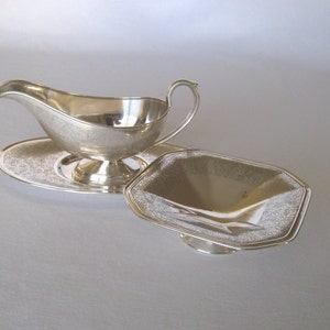 EPNS Silver Plate Set - Silverplate Gravy Boat with Undertray and Square Footed Serving Bowl, Serveware, Dinnerware