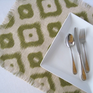 Designer Burlap Placemats - Ikat Green Burlap Placemats - Table Linens - Set of 6 Placemats